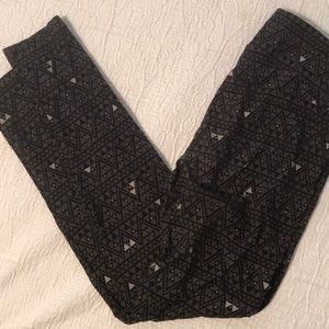 LuLaRoe OS leggings